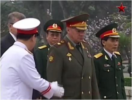Bộ trưởng Quốc phòng Nga, tướng Sergei Shoigu thăm các địa danh quan trọng ở Hà Nội